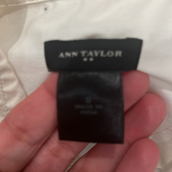 White long sleeve button from Ann Taylor shirt - Picture 2 of 3